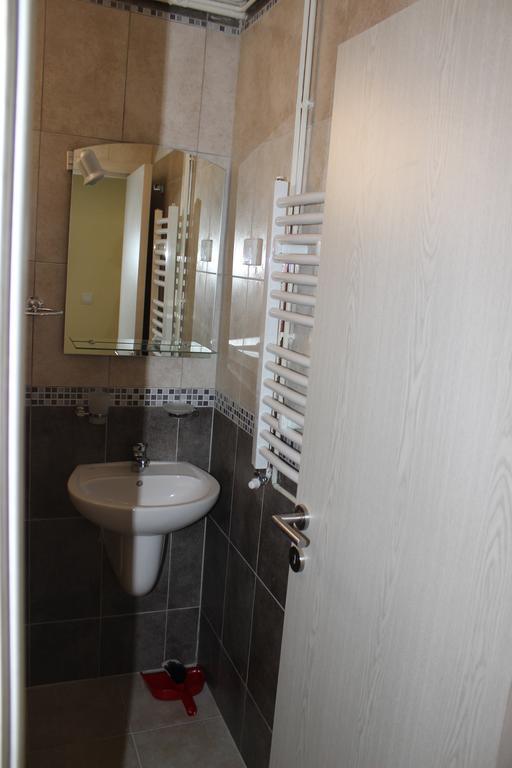 Radovic Apartments Budva Room photo